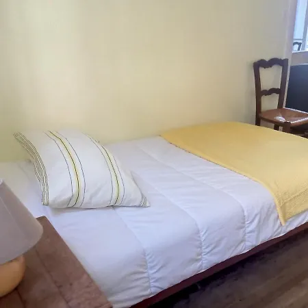Casa vacanze Maison Jullouville, 3 Pièces, 4 Personnes - Fr-1-361-69 *