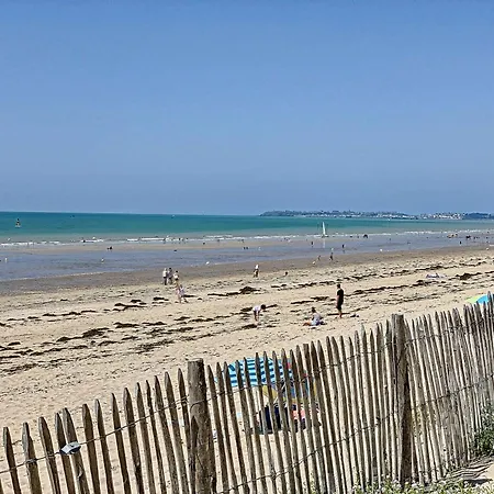 Maison Jullouville, 3 Pièces, 4 Personnes - Fr-1-361-69 Casa vacanze *